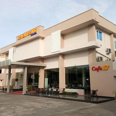 Seventeen Hotel Banda Aceh Kültér fotó