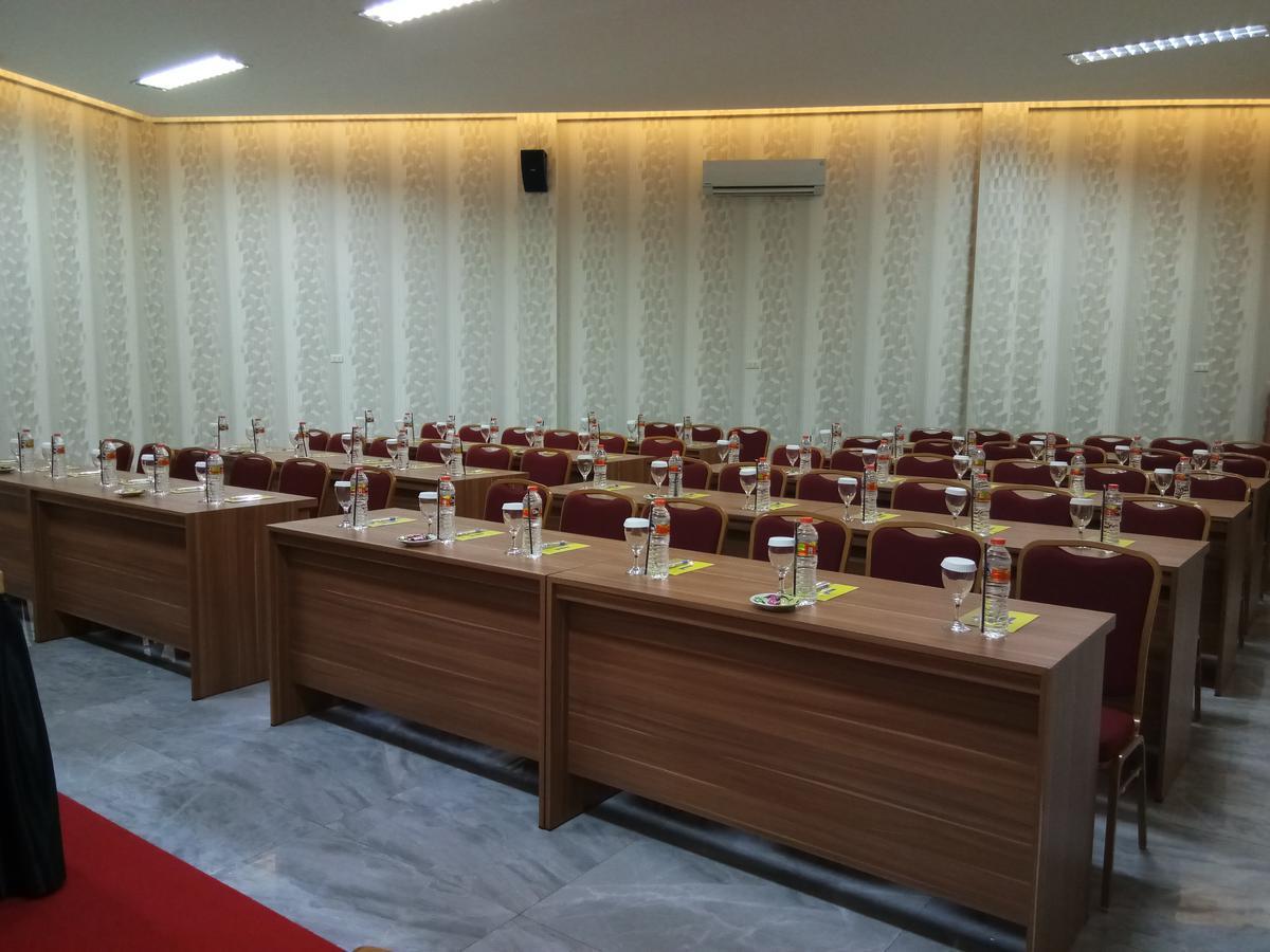 Seventeen Hotel Banda Aceh Kültér fotó